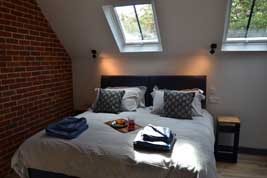 Jupiters Barn Slides 05